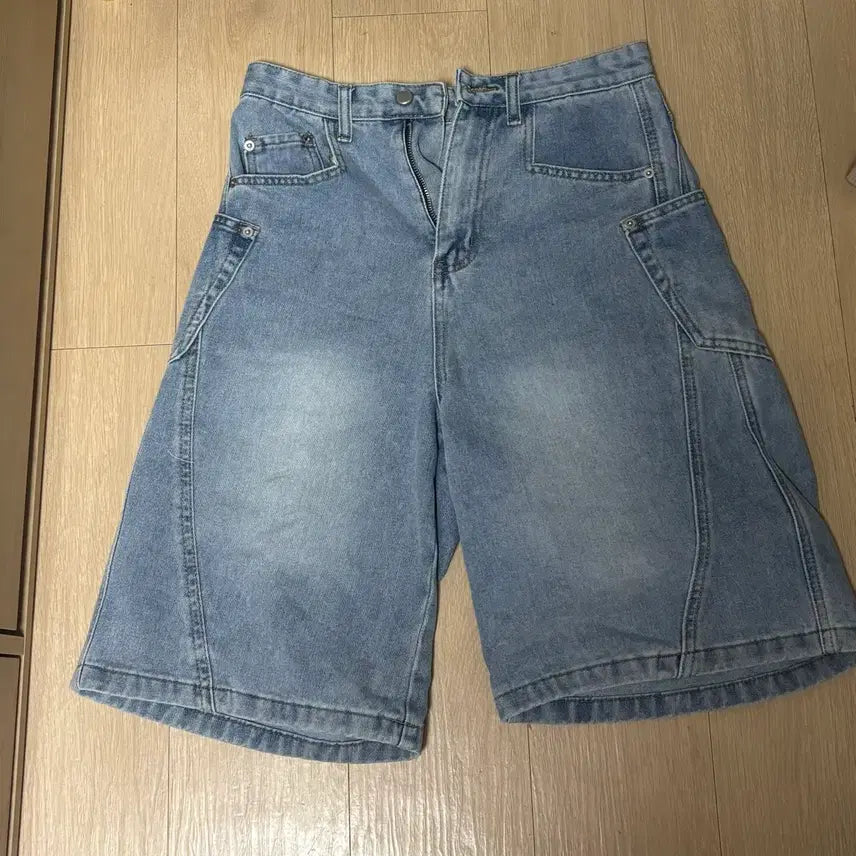 [BUNJANG] Wide Denim Bermuda Shorts M / 와이드 연청 데님 버뮤다 팬츠 m