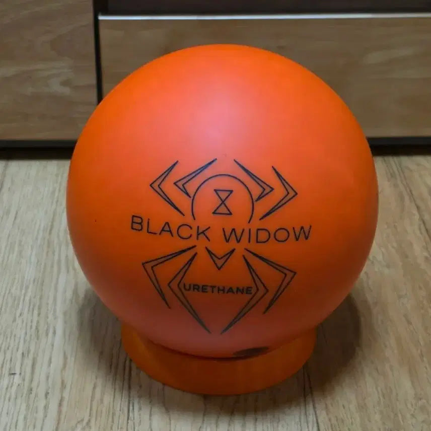[BUNJANG] Hammer Black Widow Urethane Orange Ball 15lb / 해머 블랙위도우 우레탄 오렌지볼 15p 투핸드지공