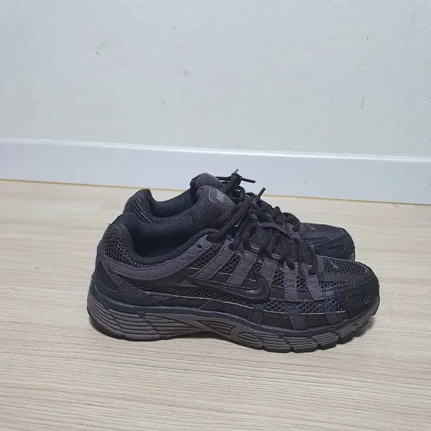 [BUNJANG] Nike P-6000 Sneakers Size 250 / 나이키 p6000 운동화 250