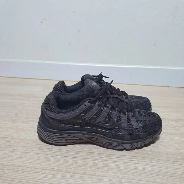 [BUNJANG] Nike P-6000 Sneakers Size 250 / 나이키 p6000 운동화 250