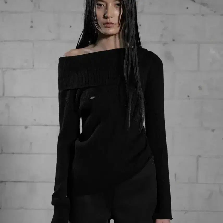 [BUNJANG] Bohemian Seoul Unbalanced Knit Black / 보헤미안서울 보헴서 언발란스 니트 블랙