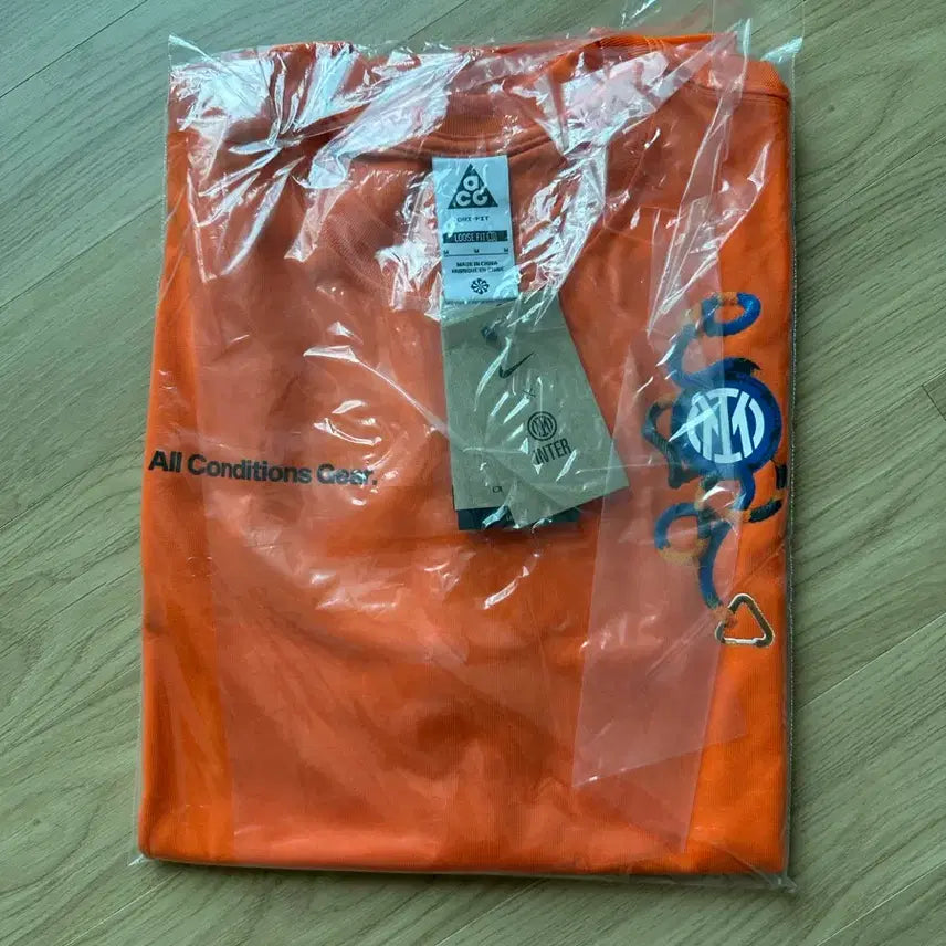 [BUNJANG] Nike ACG Inter Milan Short Sleeve T-Shirt Orange M / [판매] 나이키 ACG 인터밀란 반팔 티셔츠 오렌지 새제품