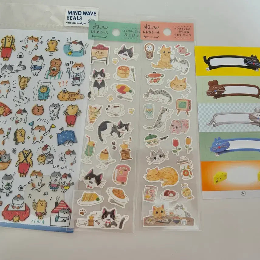 [BUNJANG] Hand in Glove Cat Stickers (Imported) / 일본수입스티커 고양이 핸드인글러브 미사용