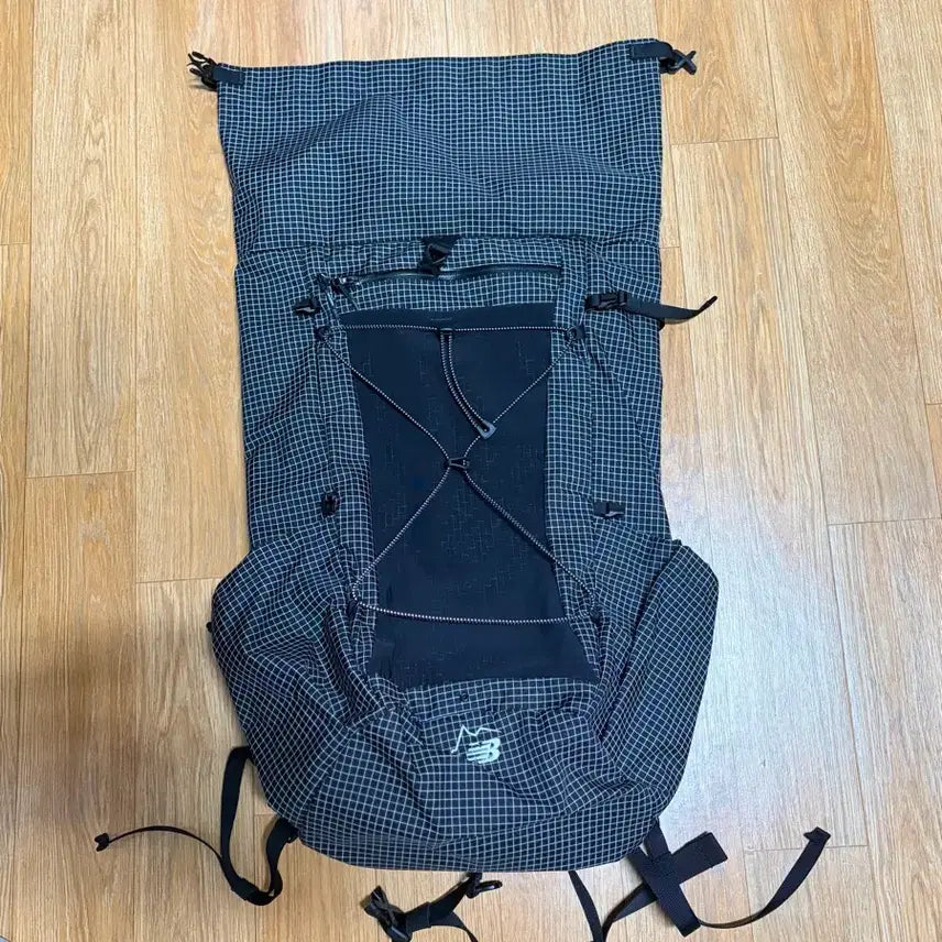 [BUNJANG] Kale x New Balance Collaboration Lightweight Backpack / 케일뉴발란스 콜라보 경량 백팩