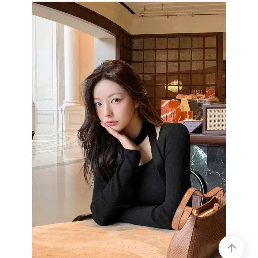 [BUNJANG] Square Neck Knit Top with Strap / 스퀘어넥 니트 (스트랩포함)