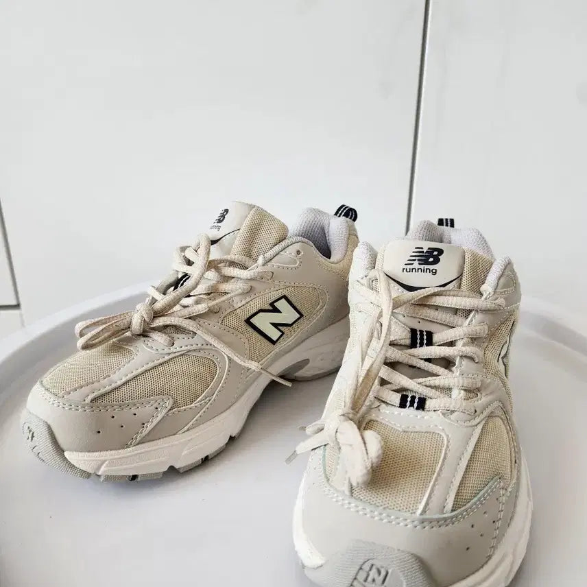 [BUNJANG] New Balance 530 Beige Running Shoes (245) / [미착용&새제품/풀박] 뉴발란스 530 베이지 운동화 러닝화 245