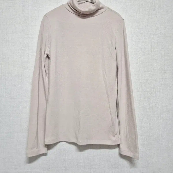 [BUNJANG] Beige Turtleneck Long-Sleeve T-Shirt / 폴라 긴팔 티셔츠