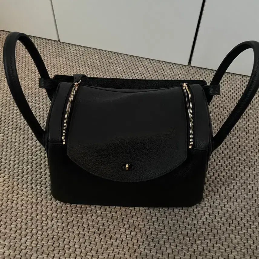 [BUNJANG] Accbee Handmade Gold Plated Lindy Bag Black Medium / ACBEE 공방 MADE 금장 린디백 블랙 26사이즈(미디움)