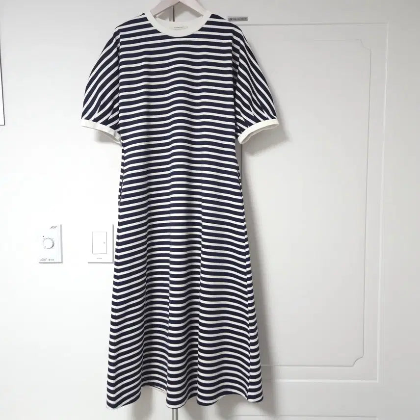 [BUNJANG] Navy Striped Long Dress / 네이비 스트라이프 롱원피스