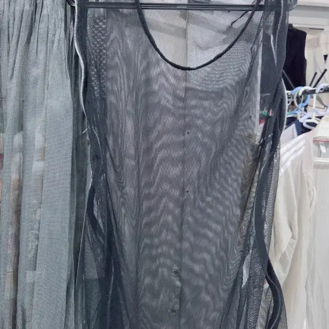[BUNJANG] CODE COMBINE Black Mesh Sleeveless Top / 코드콤바인 블랙메쉬 민소매