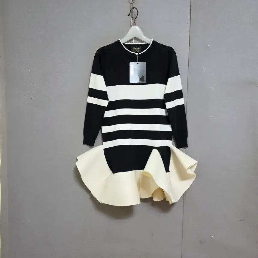[BUNJANG] Frilled Hem Knit Top (Unworn) / s하루특가s20 아랫단프릴이쁜 니트 F   n6350   미착용제품