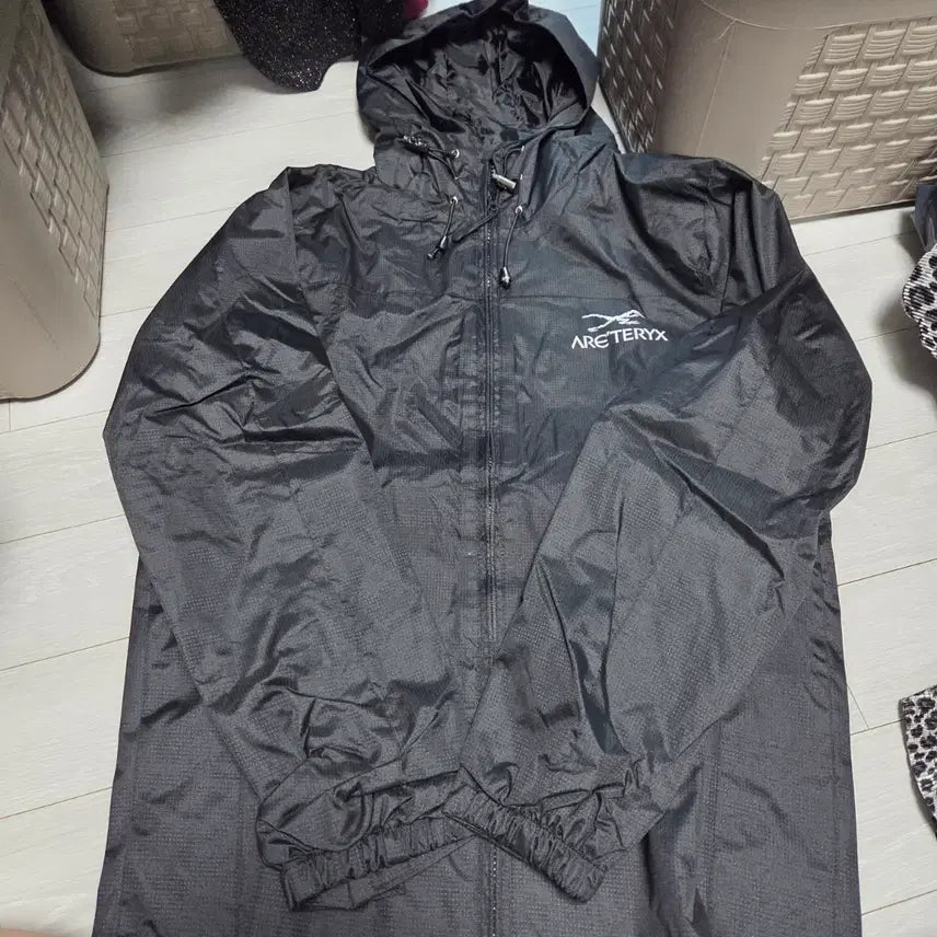 [BUNJANG] Unisex Windbreaker Jacket - Size S-M / 새상품 남녀공용 바람막이 s~m