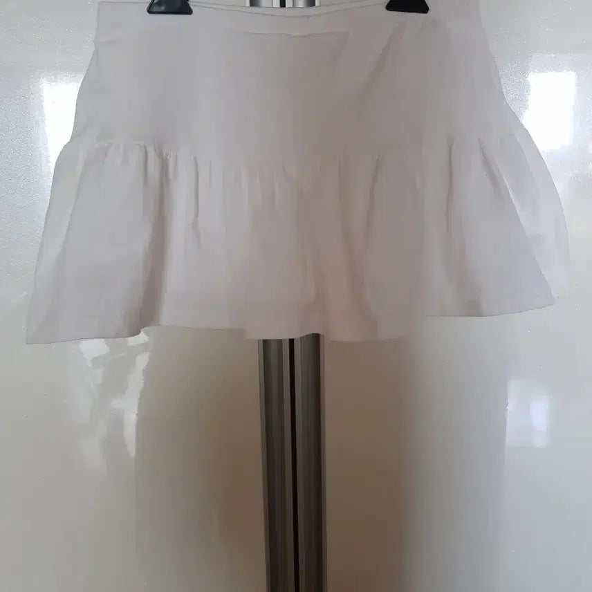 [BUNJANG] Mini Frill Skirt with Built-in Shorts / 속바지 부착 밴딩 미니 프릴 스커트 25~26 (새상품급)