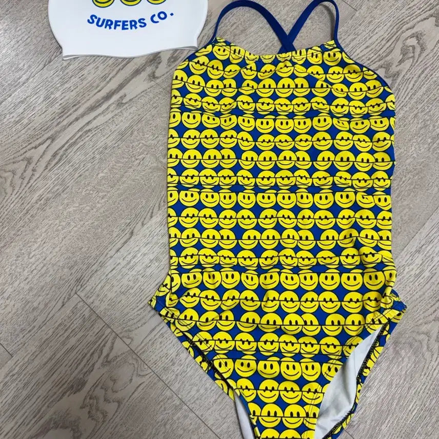 [BUNJANG] Supersco Smile Swimsuit (M) + Cap Set / 서퍼스코 스마일 수영복 M + 수모
