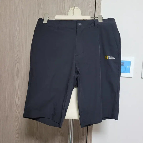 [BUNJANG] National Geographic Black Nylon Blend Shorts 31-inch / 오늘만이가격!!   내셔널지오그래픽 반바지 블랙 31인치