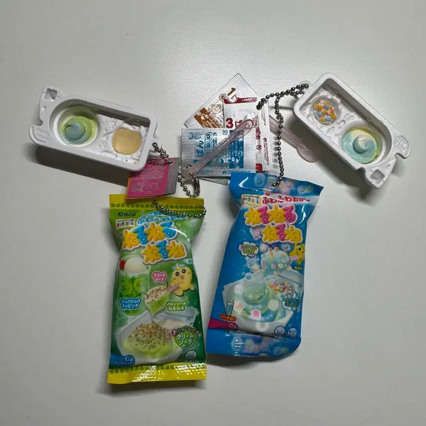 [BUNJANG] Neruneru Nerune Soda & Melon Soda Gachapon Keychain Bundle / 네루네루 네루네 가챠 키링 일괄 소다, 메론소다 가룩쿡