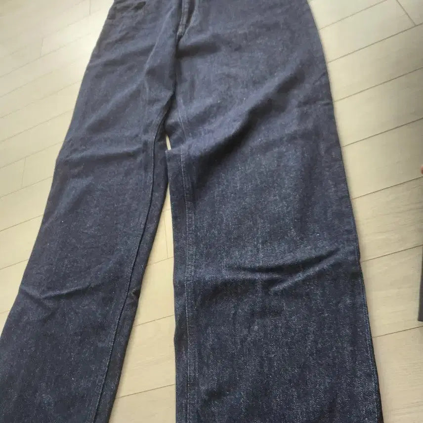 [BUNJANG] Uniqlo Wide Straight Jeans 32 68 Blue / 유니클로 와이드 스트레이트 진 32 68블루