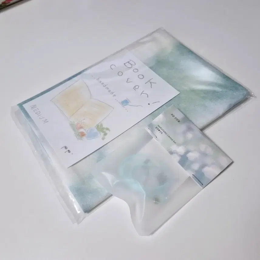 [BUNJANG] Inventario PulPul x YeonRok Bookmark + Book Cover M Set (Lily of the Valley) / 인벤타리오 풀풀x연록 책갈피+북커버M 세트 (은방울)