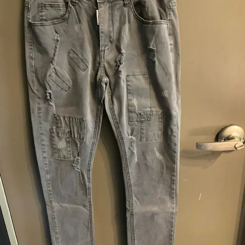 [BUNJANG] DSQUARED2 Grey Denim Pants / 디스퀘어드2 데님 팬츠 그레이 .