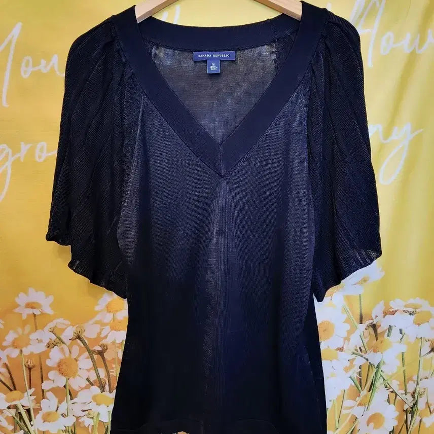 [BUNJANG] Banana Republic Black Cool Knit Short Sleeve T-Shirt M / 66M]      바나나리퍼블릭 반팔 쿨니트 검정