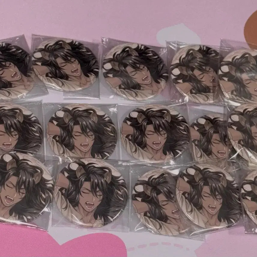 [BUNJANG] Twisted Wonderland Leona Kingscholar 15-Piece Tin Badge Bundle Set / 트위스테 레오나 쿠츠로기 캔뱃지 15
