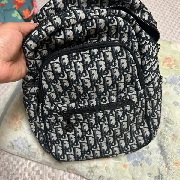 [BUNJANG] Embroidered Pattern Backpack / 자수 패턴 백팩