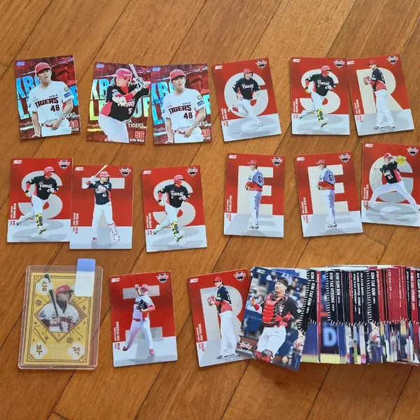[BUNJANG] Kia Tigers Kim Sun-bin Victory Charm Bundle Set (50+ Cards) / kbo카드 기아 김선빈 승리부적 외 일괄