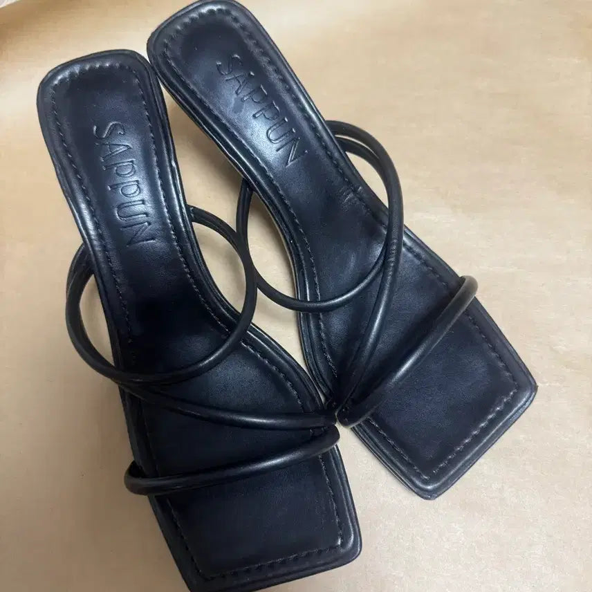 [BUNJANG] Cos Zara Black Strap Middle Heel Sandals / 블랙 스트랩 샌들 미들 힐 cos zara 자라