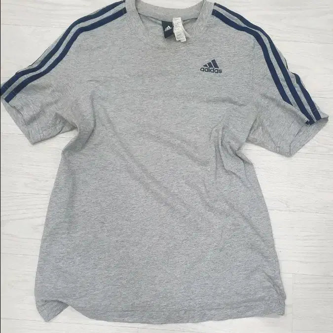 [BUNJANG] Adidas Short Sleeve T-Shirt / 아디다스 반팔티