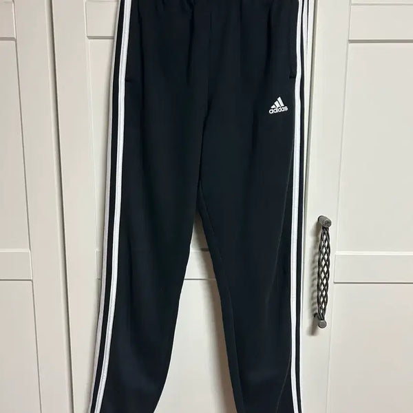 [BUNJANG] Adidas Training Pants Black Kids XS/S / 아디다스 트레이닝 바지 팬츠 블랙 150 키즈 여성용 XS S