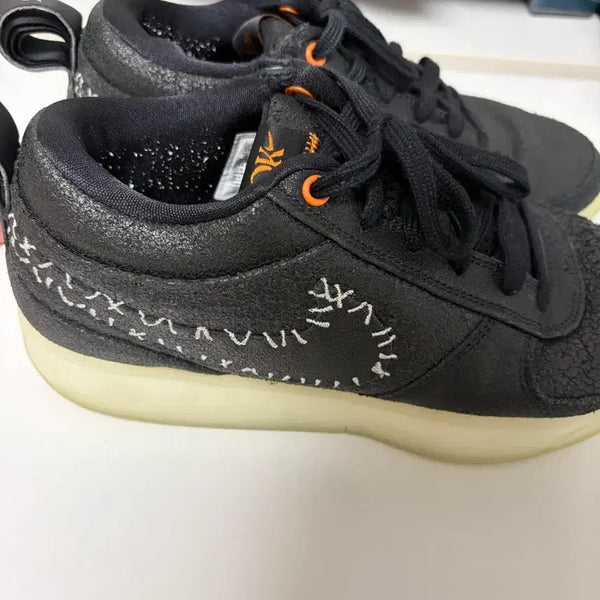 [BUNJANG] Nike Book 1 Halloween Basketball Shoes (Size 270) / 북 1 할로윈 270