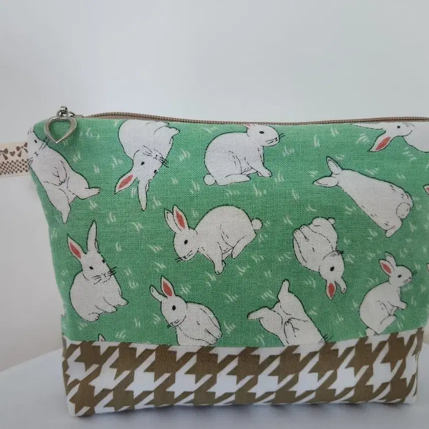 [BUNJANG] Handmade Rabbit Pattern Pouch Green / 토끼 핸드메이드 패턴 파우치 그린