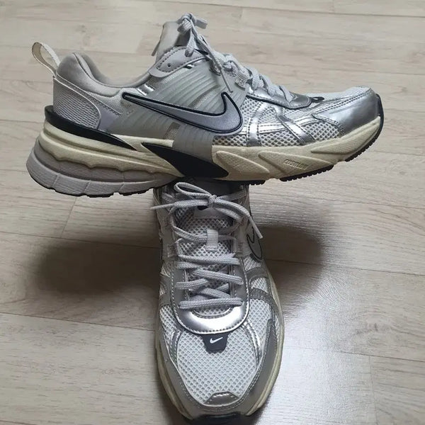 [BUNJANG] Nike V2K Summit Men's Sneakers Size 275 / 275 나이키 V2K 서밋 남성 운동화 스니커즈 275사이즈 완전좋아요