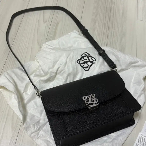 [BUNJANG] Louis Quatorze Momo Shoulder Cross Bag Black HO2PM31BL / 루이까또즈 모모 숄더 크로스백 블랙 HO2PM31BL