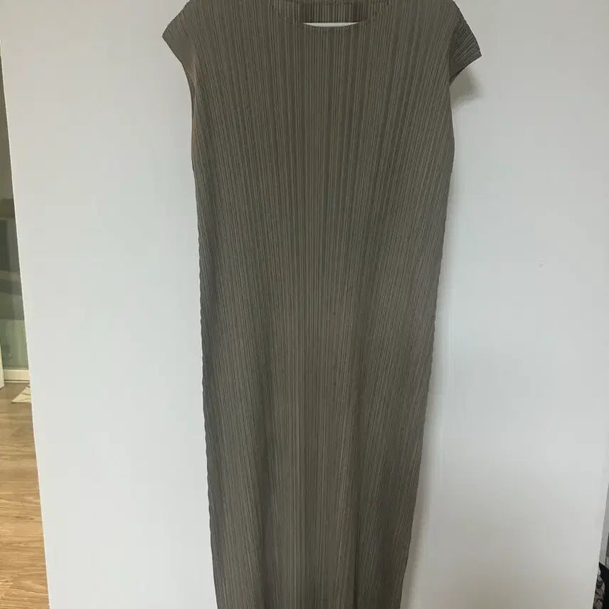 [BUNJANG] St. John Pleated Dress - Size M / ST. JOHN 센존 플리츠  원피스  -M사이즈