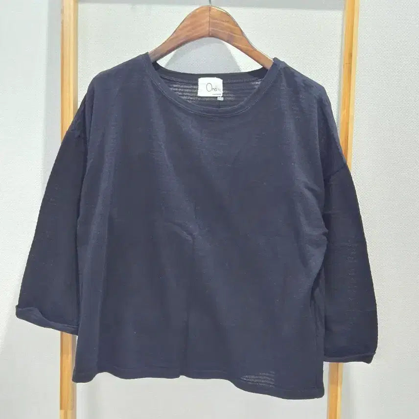 [BUNJANG] Ona Women's Black Tea Short Sleeve T-Shirt / Ona 시원한 블랙티