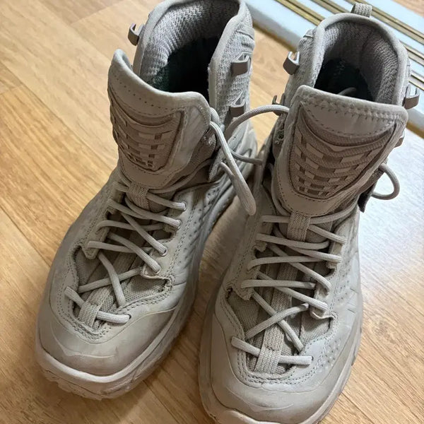 [BUNJANG] Hoka Tor High Taupe Hiking Boots (Size 255) / 호카 토르 하이 타우페 255