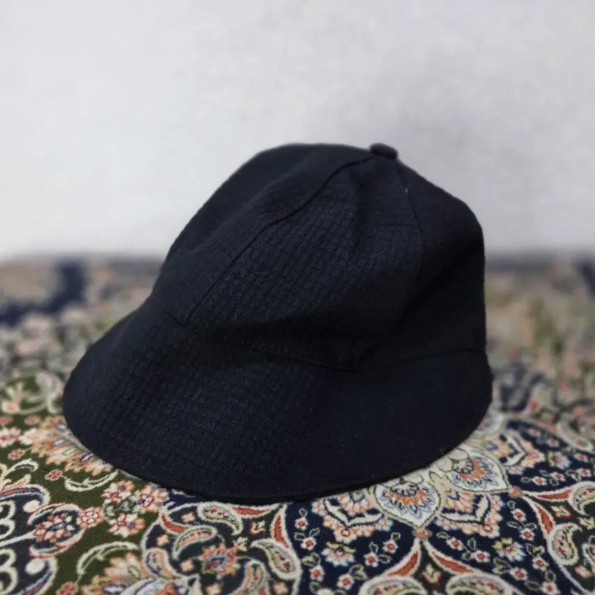 [BUNJANG] Simple Waffle Pattern Black Bucket Hat / 심플 와플 패턴 블랙 버킷햇