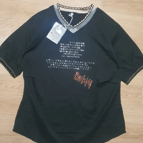 [BUNJANG] Women's Short-Sleeve Blouse T-shirt with Cubic Decoration / 택새옷,88/큐빅 장식 여성 반팔 블라우스 티셔츠