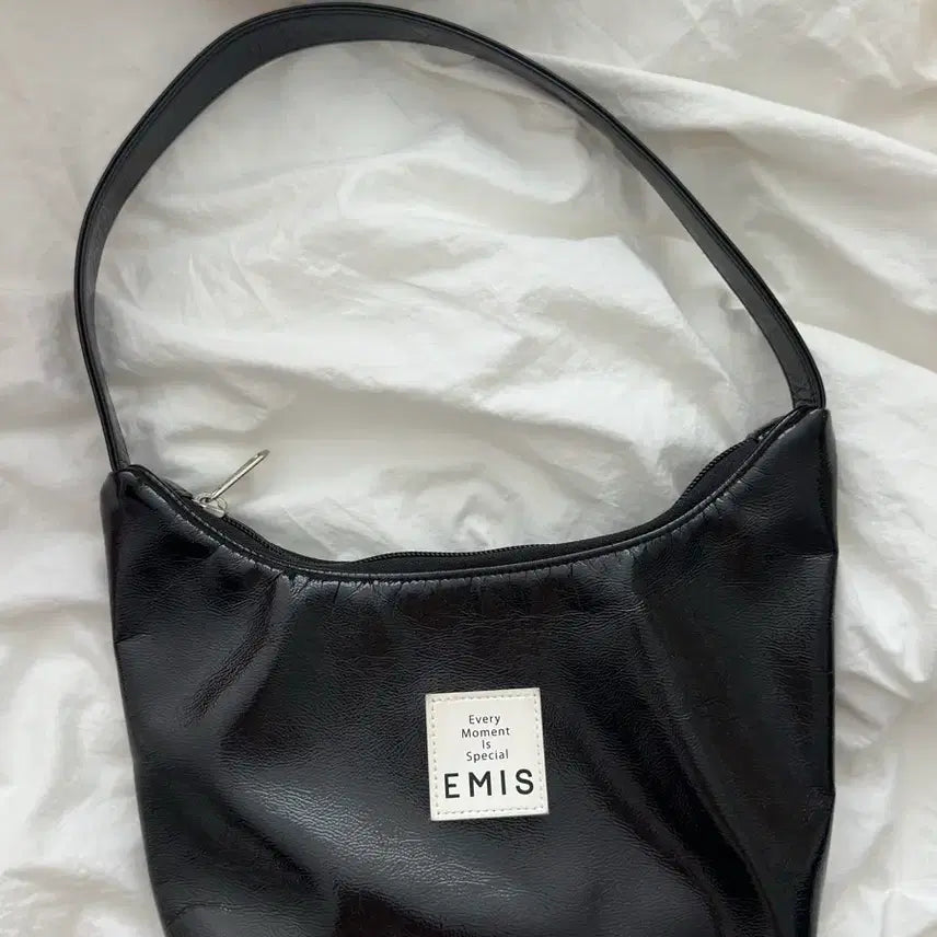 [BUNJANG] Emis Enamel Hobo Bag / 이미스 에나멜 호보백