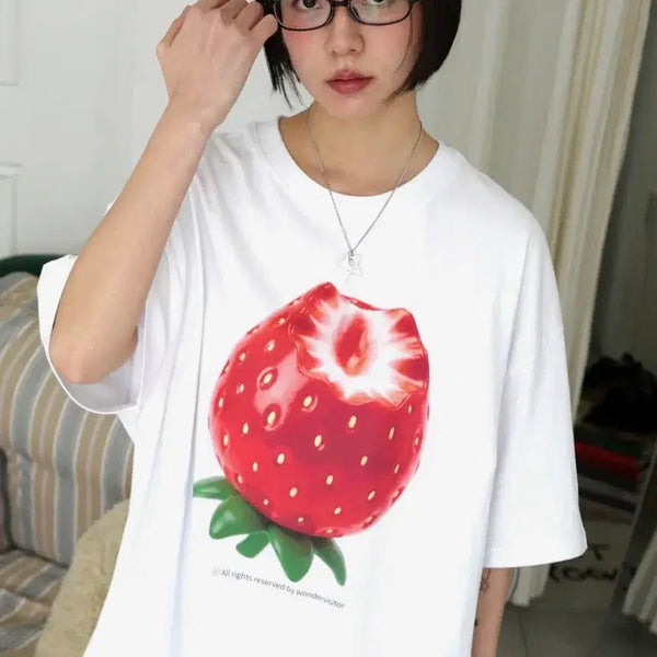 [BUNJANG] Wonder Visitor Strawberry Short-Sleeve T-Shirt / 새제품 원더 비지터 딸기 반팔티