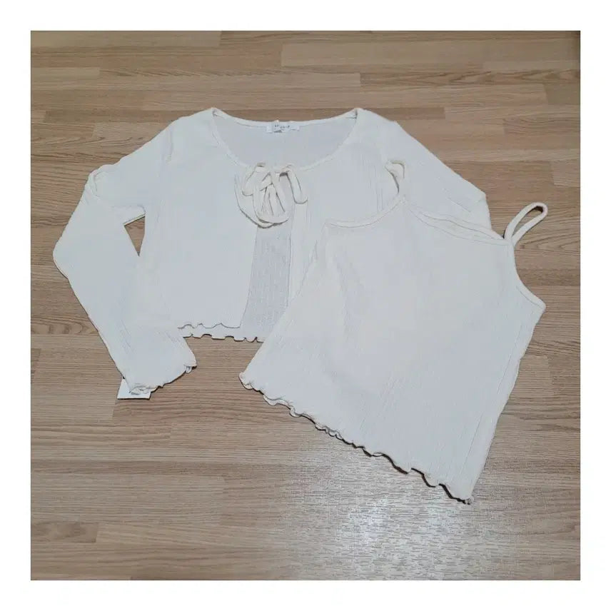 [BUNJANG] Women's Cute Sleeveless Cardigan Set / 10대에게도 어울릴 만한 귀여운 나시 가디건
