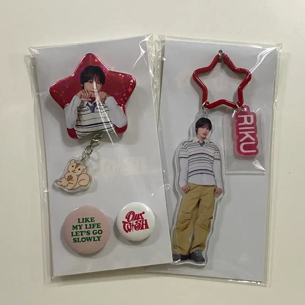 [BUNJANG] NCT WISH Lito Rikku Acrylic Keyholder, Badge Bundle Set / [당일발송] 엔시티 위시 일투 리쿠 아크릴 키홀더, 뱃지 일괄