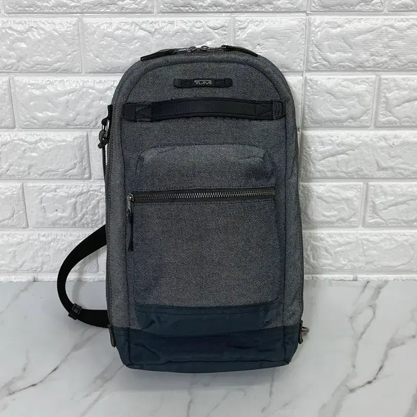 [BUNJANG] Tumi Dalston Sling Bag (Gray, Nylon) / [정품] 투미 Dalston 슬링백 남자 가방