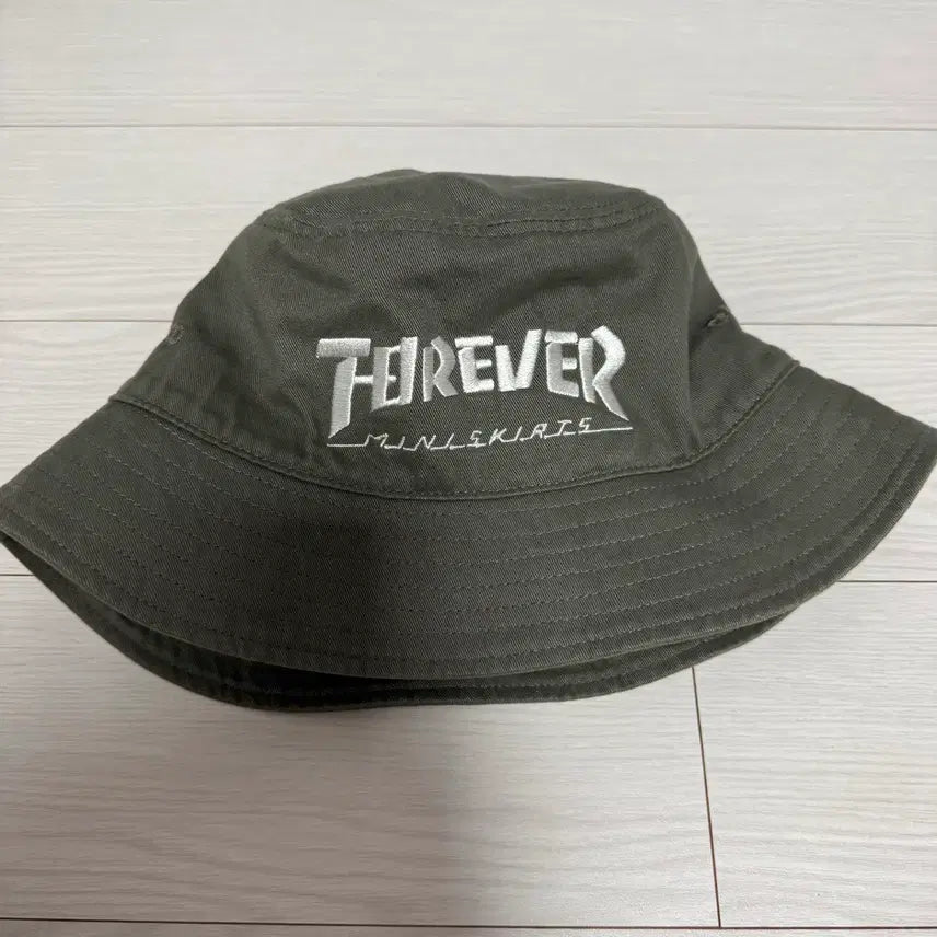 [BUNJANG] Kapital Forever Mini Skirt Bucket Hat Charcoal / 캐피탈 포에버 미니스커트 버킷햇 차콜