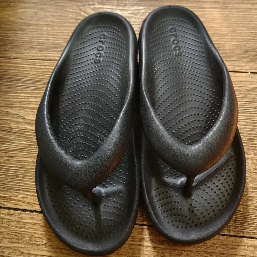 [BUNJANG] Crocs Slip-On Sandals Black / 크록스 슬립온 샌들 블랙