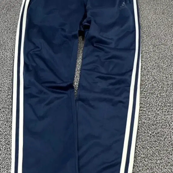[BUNJANG] Adidas Track Pants / 아이다스 트랙팬츠