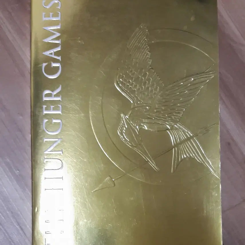 [BUNJANG] The Hunger Games: Foil Edition - Book 1 / 영문도서 - 헝거게임
