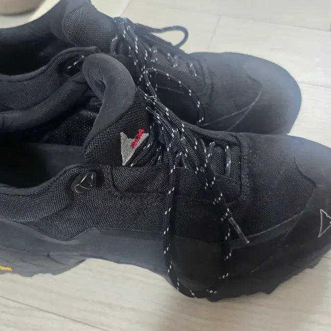 [BUNJANG] ROA Catarina Size 42 / 로아 카타리나 42사이즈