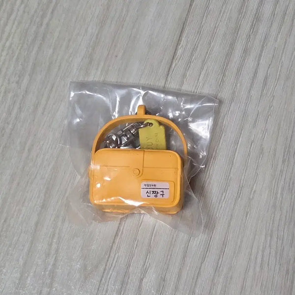 [BUNJANG] Crayon Shin-chan Crayon Shin-chan Bag Keychain (Authentic) / 짱구는 못말려 짱구가방 키링(정품)